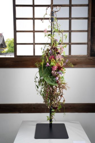 井波 裕美「『花飾り』」