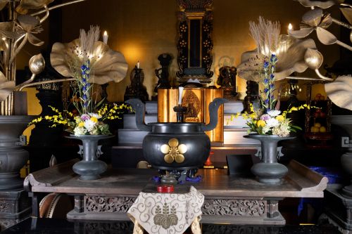 2025花心論作品 奉納花　（法堂）