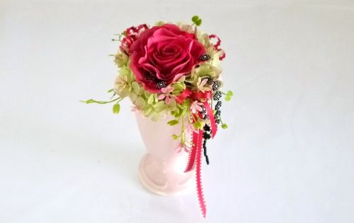 プリザーブドフラワーを使って